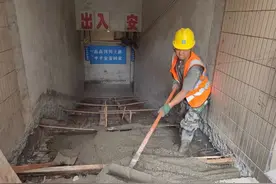 暖心！变缓的15度坡，让居民进出更安全图片