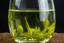 一杯冷泡茶抵得上8杯热茶，是真的吗？冷泡茶真的更好喝？图片