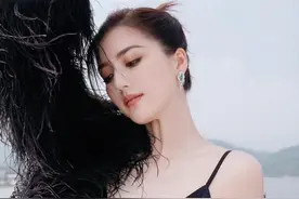 双输名媛吕丽君，鸡犬升天吴千语，两代顶级捞女的不同人生图片