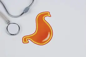 大爷胃里长出两枚“鹅卵石” 医生开方“多喝可乐”图片