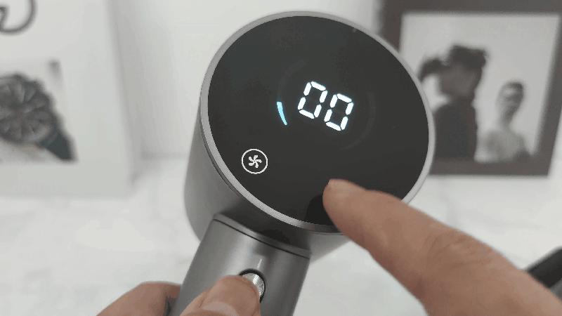 直男送礼推荐：大宇温感高速吹风机，早晚都能想起你