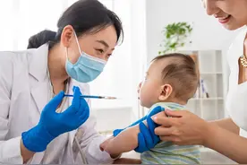 知道要打针，宝宝不怕不怕了图片