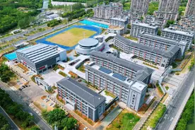 喜迎二十大 | 南昌市豫章中学红角洲校区顺利开学图片