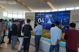 新站楼市升温！半夜12点还有人看房！案场人气火爆图片
