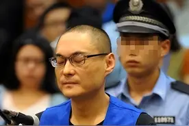 13年，北京男子嫌婴儿车挡道，将2岁女娃举过头顶摔死，法院判了图片