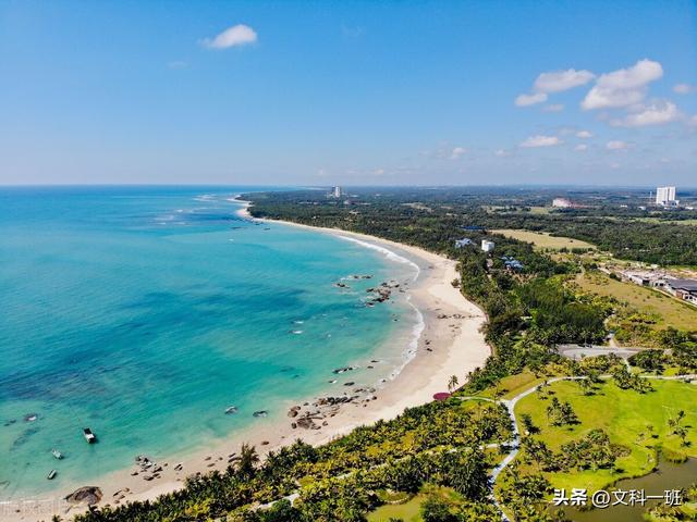 浪漫情感散文：拥抱天真，追逐浪漫