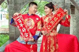 2019年，越南姑娘六六回中国寻亲，父母分开20多年，只求一家团聚图片