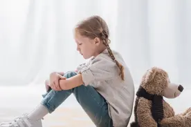 抑郁、双相孩子殴打父母，父母又不忍强制送院，这个困局怎么破？图片