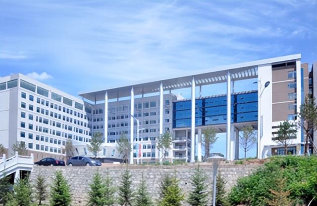 让我们一起来欣赏一下延边大学(延吉校区)的风景吧