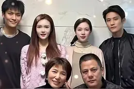 大杨哥花百万给岳父买豪车奥迪，岳父激动发文感谢，文字满是教诲图片