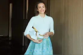 比直筒裙优雅，比伞裙洋气，这个春夏，“蓬蓬裙”凭什么又火了？图片