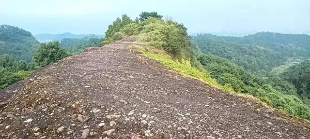 衢州柯山宝岩寺记