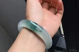 手腕13.5cm戴多大的手镯图片