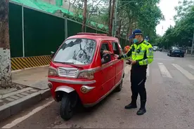 老年代步车合法上路的3个方法，解决老年人出行，多数车主很支持图片