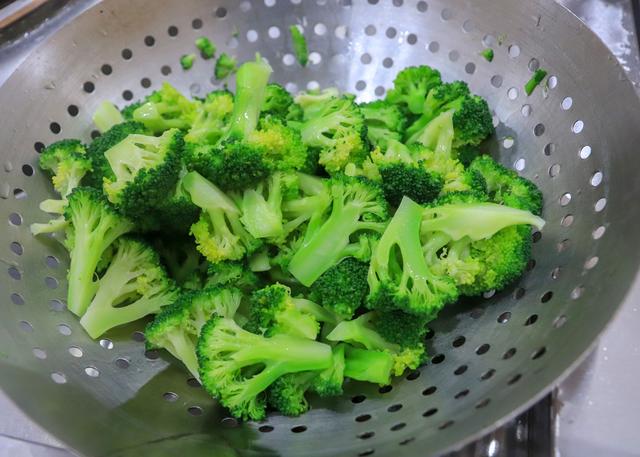10种食物富含胶原蛋白 10种食物富含胶原蛋白什么时候含维生素c