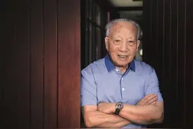 徐文荣：靠挑粪赚第一桶金，筹资300亿复建圆明园，如今已完工6年图片