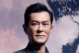 宁愿丑得出奇，也不接受自然衰老，这5位男神已经“面目全非”图片