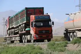 子母半挂车是什么车？子母半挂车降本增效靠不靠谱？图片