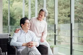 老年人的夫妻活动该注意什么？男性女性面临的难题各不同图片