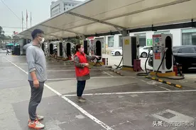 民有所呼我有所行 “12345”市民服务热线解决群众烦心事图片