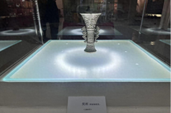 刘金享首长莅临朝阳市百年酒企——凌塔酒业