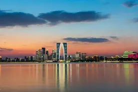 上海到苏州直接坐地铁11号线就到啦，太好了图片