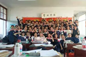 走出2央视主播，湖南岳阳1县中再添举措，意欲冲刺清北再创佳绩图片