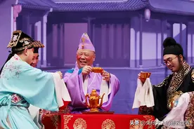 郭德纲带干儿子演出，于谦带干儿子直播，网友：不愧是亲搭档图片