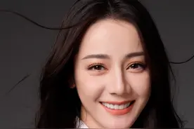 热巴恋情风波升级！工作室遭攻击、圈内好友被骚扰，非要她说单身图片