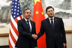 布林肯刚说不支持“台独”，美大批军火运往台岛，国防部高喊统一图片