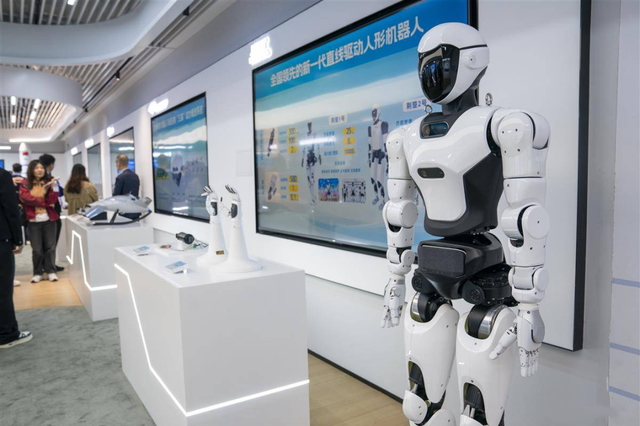 总书记关切事丨以奋斗之笔 答硬核之卷