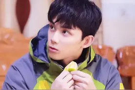 吴磊走到今天这一步，全是资本在作祟图片