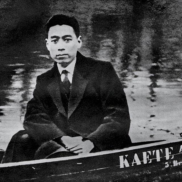 1966年邢台，周总理乘机赶往灾区，途中罕见发火：赶快下去