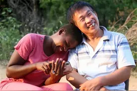 14年，非洲23岁女孩嫁41岁河南农民，婚后种花椒，女孩：我很幸福图片