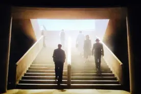 《入戏》，暧昧和隐忍交缠，一篇可以让你反复几刷的文图片