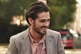 真正见过世面的中年男人，很少戴大金链子，偏爱另外3种更显高级图片