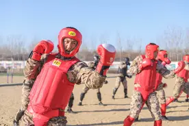 直击！军营搏击训练就得血性爆满！图片