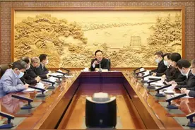 王浩：咬紧牙关持续攻坚 尽快实现社区清零图片