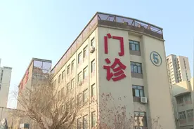 济南9岁男孩被“二踢脚”炸伤，危及生命图片