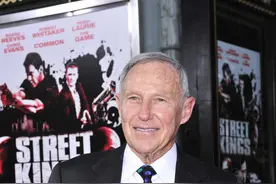 "80后"互联网颠覆常规商业力量的"极客"图片