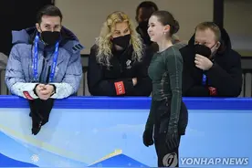 K宝瓦利耶娃现身训练场 韩国网友：药贩子不要脸她那样和没事一样图片