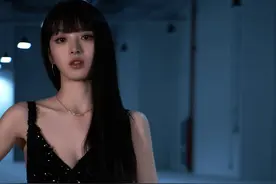 GQ向来是懂红毯的？张嘉倪惊艳田曦薇成焦点，连文案小编也抢戏？图片