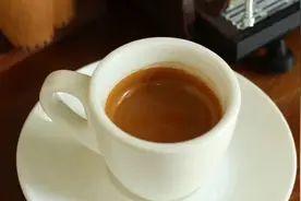 意式里，一个shot、单双份分别指多少咖啡？图片