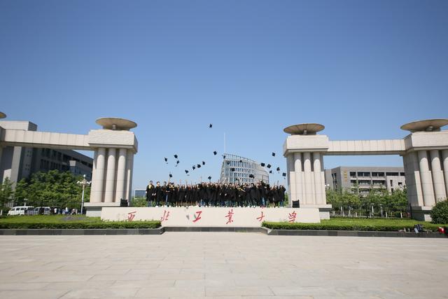 以工业救国的信念激励自身努力学习,傅元庆的付出成为生活常态