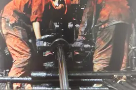 油田作业工图片