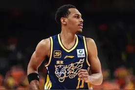 广东最新消息！曝贝兹利已转正，胡明轩第三阶段有望复出图片