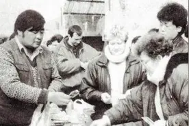 网文大神的身份好精彩，有人写作收入千万，有人写作却成功入狱图片