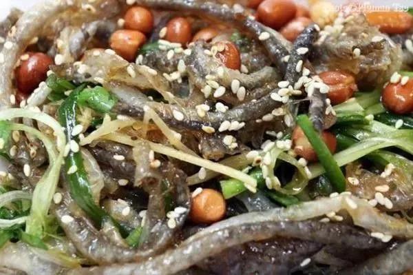 �����75����ݵص���ʳ