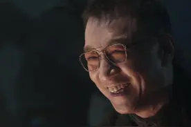 孙红雷恶憨憨地笑 高智商黑社会老大呈现图片