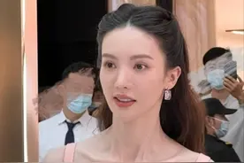 排骨胸、骷髅身、纸片人，女星之中的“病态”审美，真的好看吗？图片